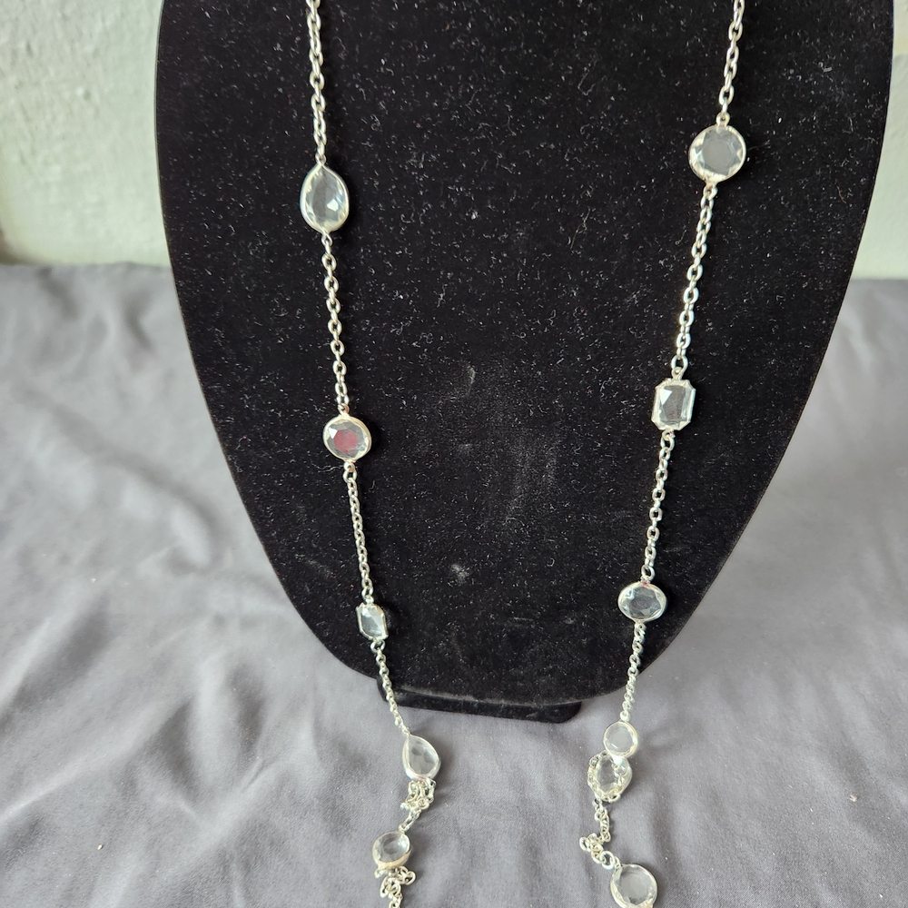 Paparazzi Elegant Silver Necklace with Clear Gems